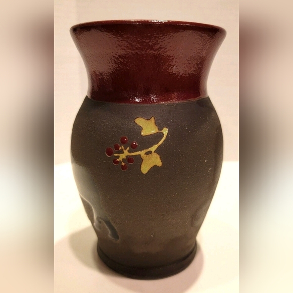 Boot Hill Pottery 6" Vase- Moose& Holly Motif- Matte& Glazed Finish - Picture 2 of 7